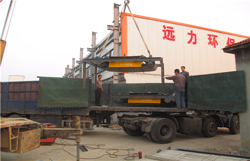 永磁滾筒除鐵器，內蒙古永磁滾筒除鐵器知識參數(shù)_內部磁塊安裝方法_內蒙古永磁滾筒除鐵器型號價格