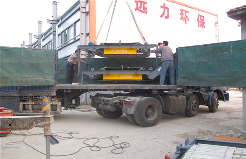 永磁滾筒除鐵器，內蒙古永磁滾筒除鐵器知識參數(shù)_內部磁塊安裝方法_內蒙古永磁滾筒除鐵器型號價格