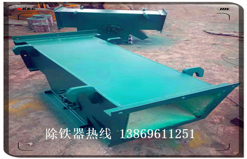 管道除鐵器，廣西永磁管道自卸除鐵器_遠(yuǎn)力廣西永磁管道自卸除鐵器12000高斯 可定制工作原理_安裝示意圖