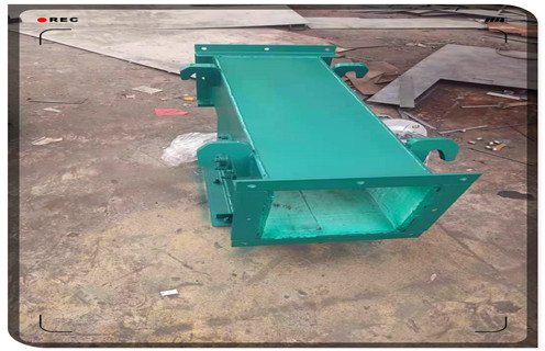 管道除鐵器，山東管道除鐵器設(shè)備_山東管道除鐵器設(shè)備廠家應(yīng)用安裝示意圖型12000高斯_可定制工作原理