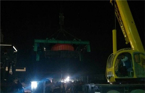 油冷電磁自卸除鐵器，湖南油冷自卸式電磁除鐵器工作視頻_國家標(biāo)準(zhǔn)_湖南油冷自卸式電磁除鐵器廠家訂做配電箱型號(hào) 