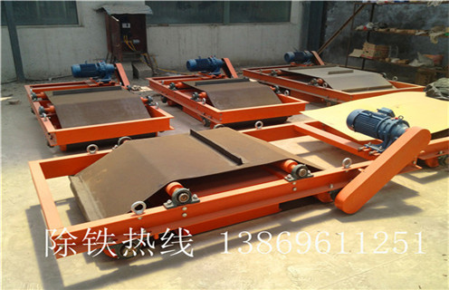 自卸式永磁除鐵器，貴州自卸式永磁除鐵器價(jià)格_內(nèi)部磁塊安裝方法_貴州自卸式永磁除鐵器價(jià)格視頻定制供應(yīng)型號(hào)